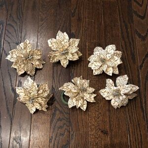 Pier 1 Imports 6pc Gold/Silver Cream Glitter Pointsetta Holiday Napkin Holders